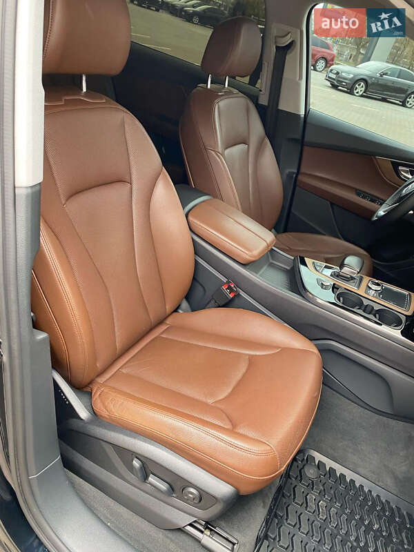 Позашляховик / Кросовер Audi Q7 2017 в Києві