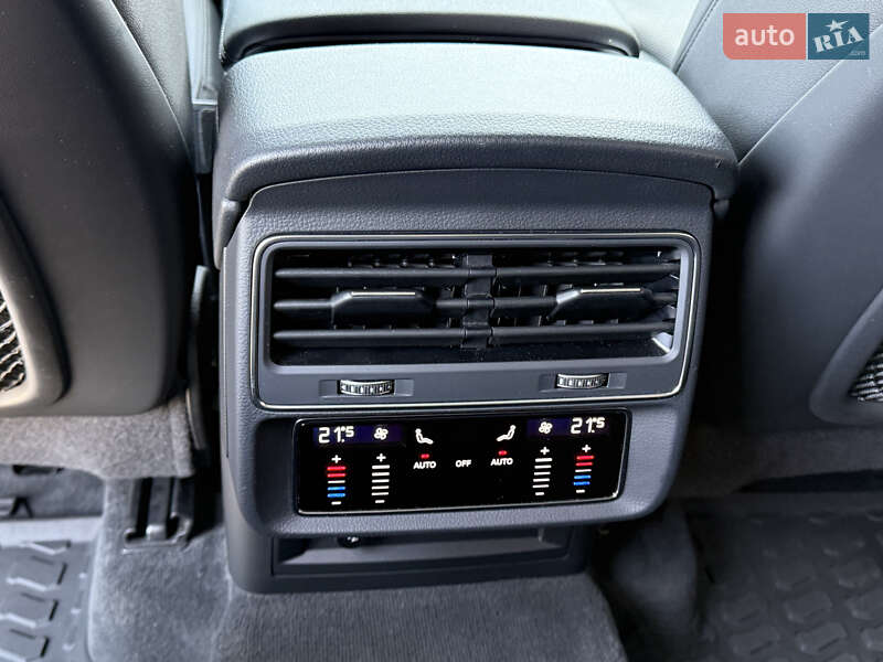 Внедорожник / Кроссовер Audi Q7 2020 в Виннице