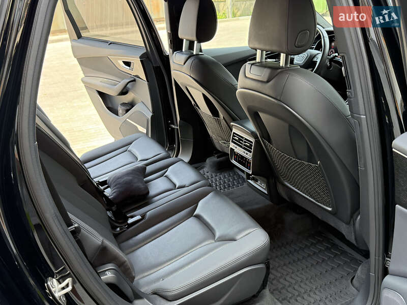 Внедорожник / Кроссовер Audi Q7 2020 в Виннице