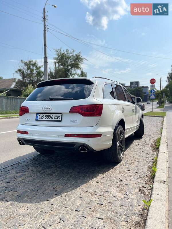 Внедорожник / Кроссовер Audi Q7 2014 в Чернигове