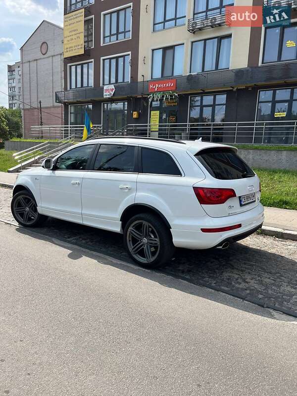 Позашляховик / Кросовер Audi Q7 2014 в Чернігові
