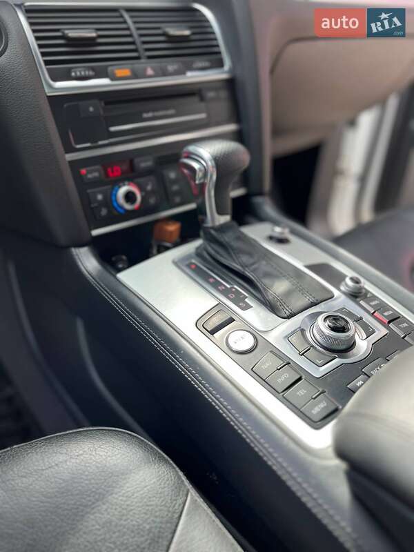 Внедорожник / Кроссовер Audi Q7 2014 в Чернигове