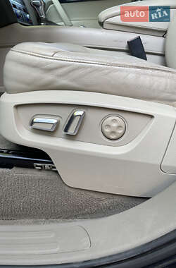 Позашляховик / Кросовер Audi Q7 2013 в 