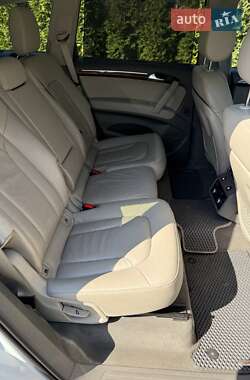 Внедорожник / Кроссовер Audi Q7 2013 в 