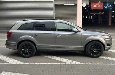Внедорожник / Кроссовер Audi Q7 2014 в 