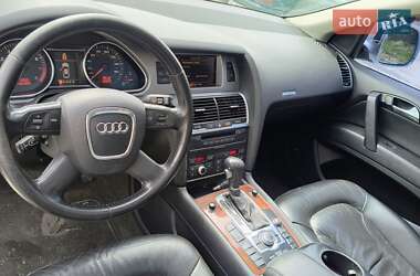 Внедорожник / Кроссовер Audi Q7 2007 в 