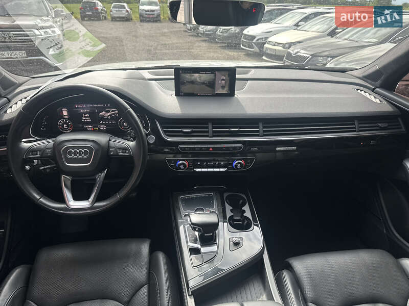 Внедорожник / Кроссовер Audi Q7 2017 в Ровно