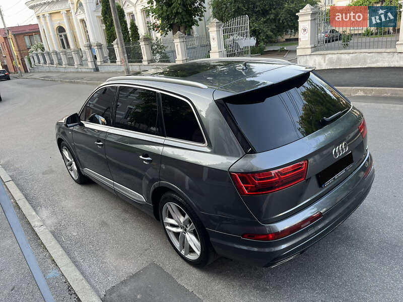 Внедорожник / Кроссовер Audi Q7 2016 в Виннице