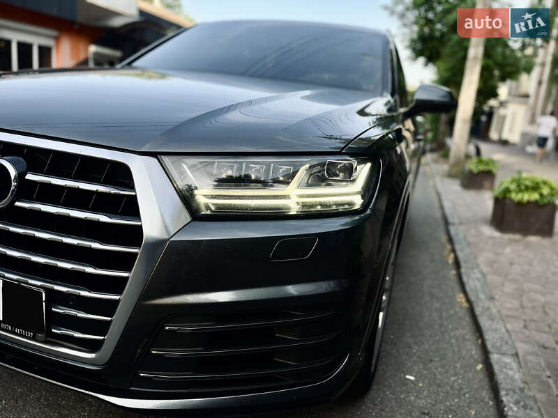 Внедорожник / Кроссовер Audi Q7 2016 в Виннице