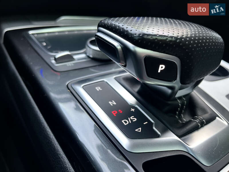 Внедорожник / Кроссовер Audi Q7 2016 в Виннице