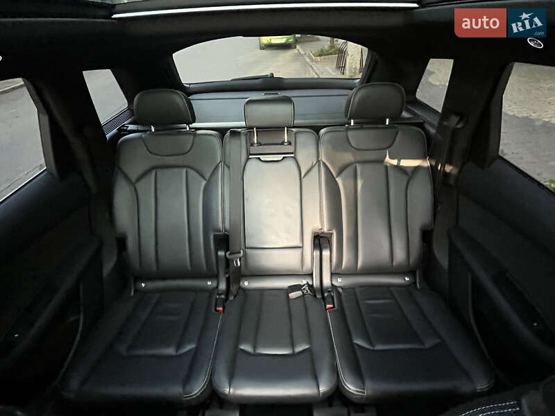 Внедорожник / Кроссовер Audi Q7 2016 в Виннице