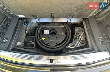 Внедорожник / Кроссовер Audi Q7 2014 в 