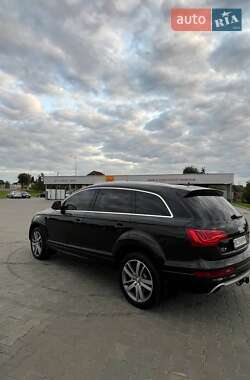 Внедорожник / Кроссовер Audi Q7 2012 в 