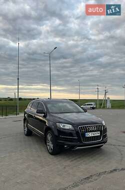 Внедорожник / Кроссовер Audi Q7 2012 в 