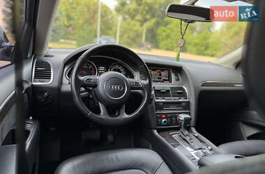 Внедорожник / Кроссовер Audi Q7 2011 в 