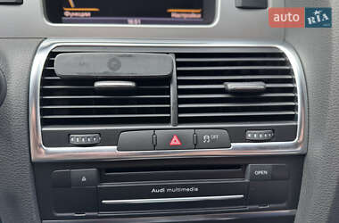 Внедорожник / Кроссовер Audi Q7 2011 в 