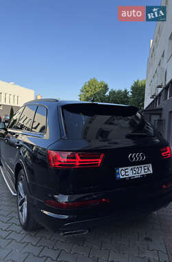 Позашляховик / Кросовер Audi Q7 2017 в 