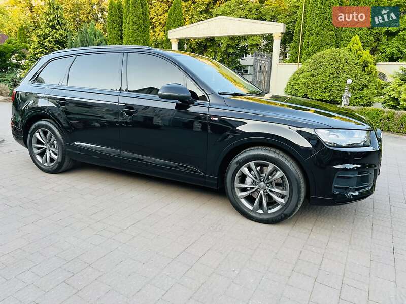 Позашляховик / Кросовер Audi Q7 2015 в Хмельницькому