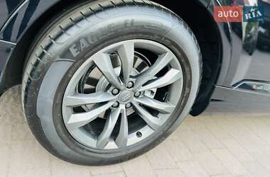 Внедорожник / Кроссовер Audi Q7 2015 в 