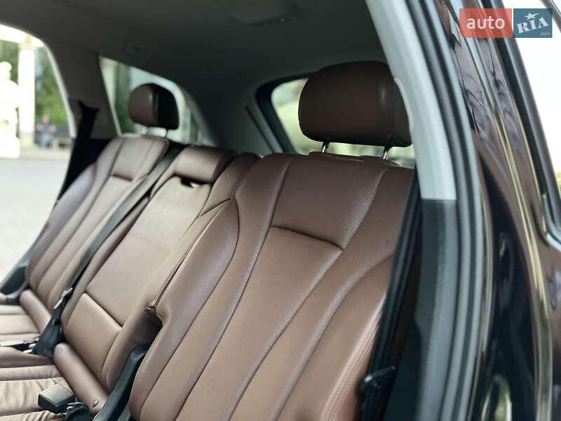 Позашляховик / Кросовер Audi Q7 2015 в Хмельницькому