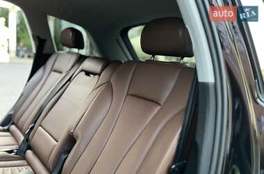 Внедорожник / Кроссовер Audi Q7 2015 в 