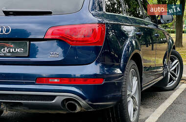 Внедорожник / Кроссовер Audi Q7 2010 в 