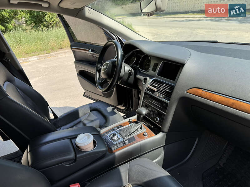 Внедорожник / Кроссовер Audi Q7 2013 в Киеве фото 25 Внедорожник / Кроссовер Audi Q7 2013 в Киеве