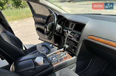 Внедорожник / Кроссовер Audi Q7 2013 в 