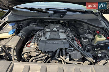 Внедорожник / Кроссовер Audi Q7 2013 в 