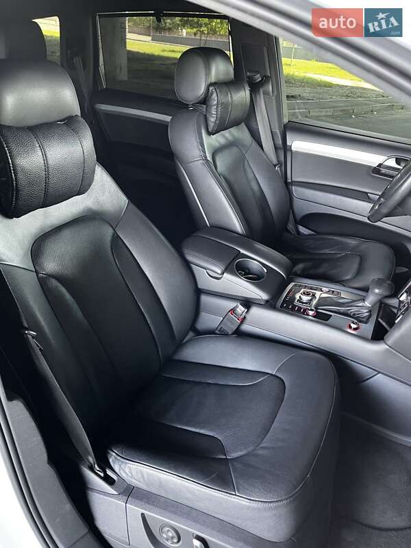 Внедорожник / Кроссовер Audi Q7 2015 в Киеве