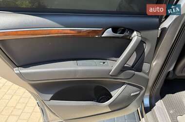 Внедорожник / Кроссовер Audi Q7 2012 в 