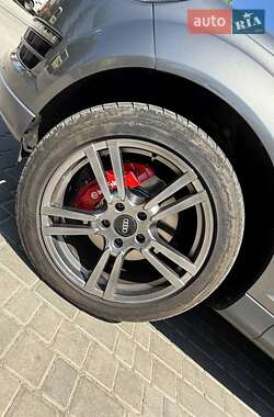 Внедорожник / Кроссовер Audi Q7 2012 в 
