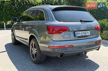 Внедорожник / Кроссовер Audi Q7 2012 в 