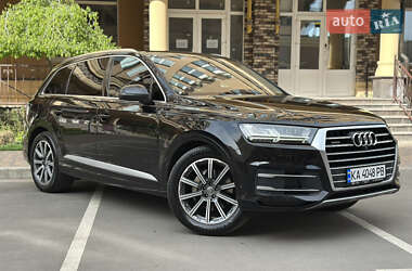 Внедорожник / Кроссовер Audi Q7 2016 в 