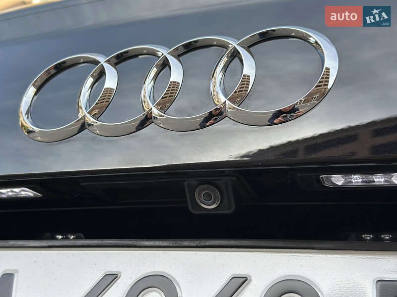 Позашляховик / Кросовер Audi Q7 2016 в Києві