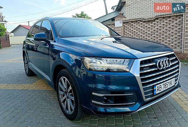 Позашляховик / Кросовер Audi Q7 2018 в Вінниці