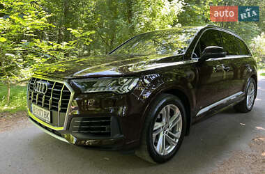 Внедорожник / Кроссовер Audi Q7 2020 в 
