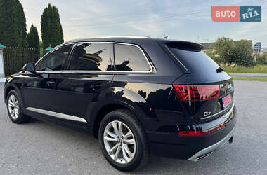 Внедорожник / Кроссовер Audi Q7 2019 в 