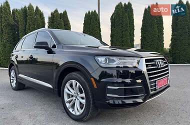 Внедорожник / Кроссовер Audi Q7 2019 в 