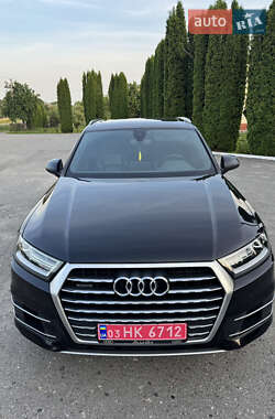 Внедорожник / Кроссовер Audi Q7 2019 в 