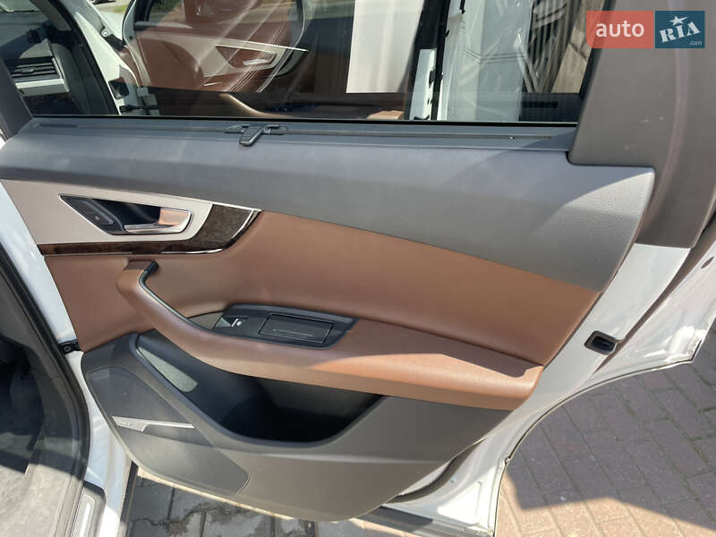 Позашляховик / Кросовер Audi Q7 2019 в Рава-Руській