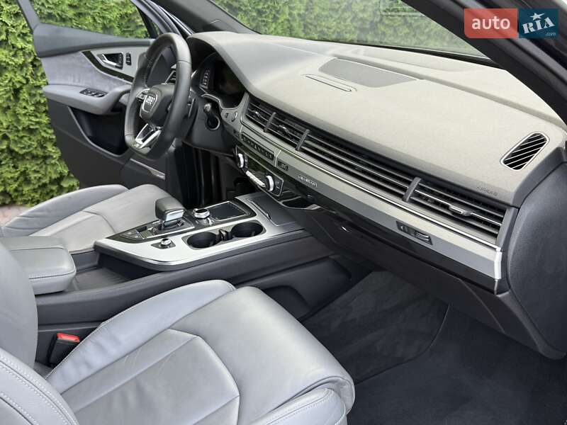 Внедорожник / Кроссовер Audi Q7 2017 в Ровно фото 58 Внедорожник / Кроссовер Audi Q7 2017 в Ровно