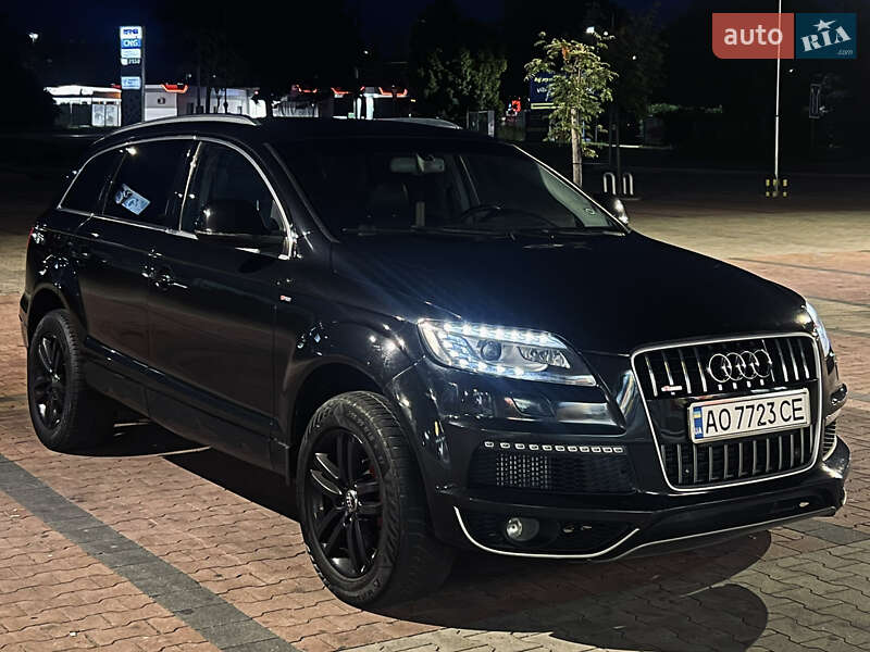 Позашляховик / Кросовер Audi Q7 2006 в 