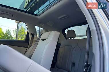 Внедорожник / Кроссовер Audi Q7 2022 в 