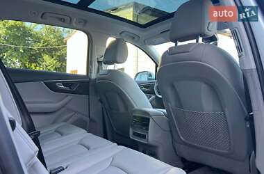 Внедорожник / Кроссовер Audi Q7 2022 в 