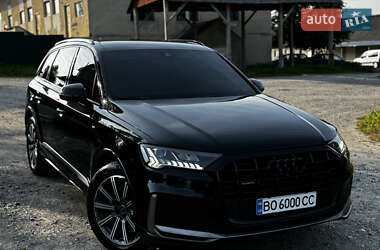 Audi Q7 2021