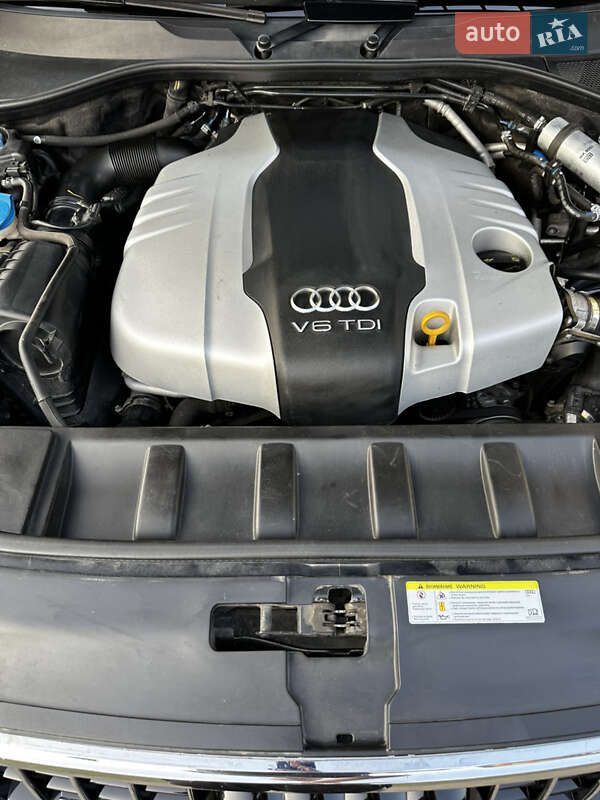 Позашляховик / Кросовер Audi Q7 2015 в Умані