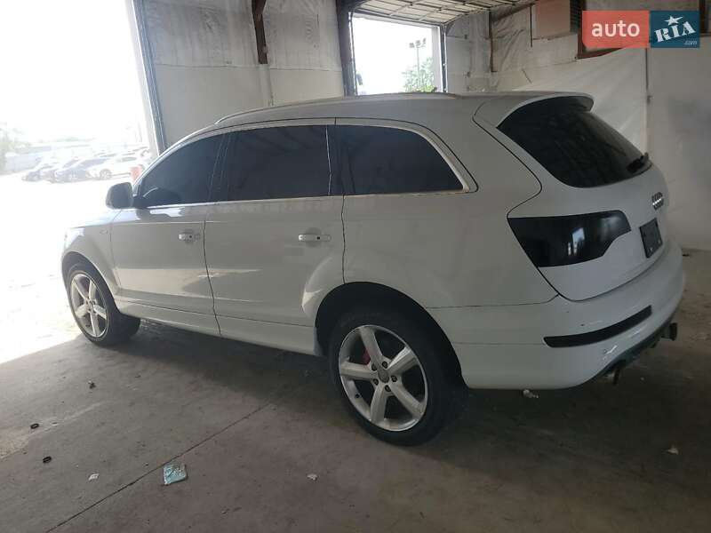 Позашляховик / Кросовер Audi Q7 2014 в Вінниці