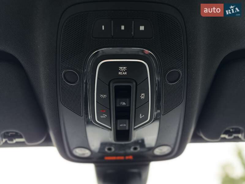 Позашляховик / Кросовер Audi Q7 2016 в Дніпрі
