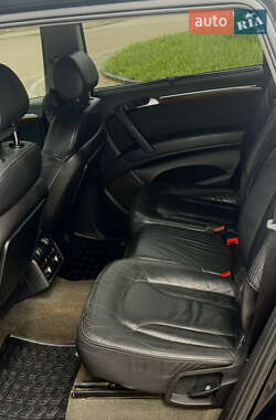 Внедорожник / Кроссовер Audi Q7 2007 в 